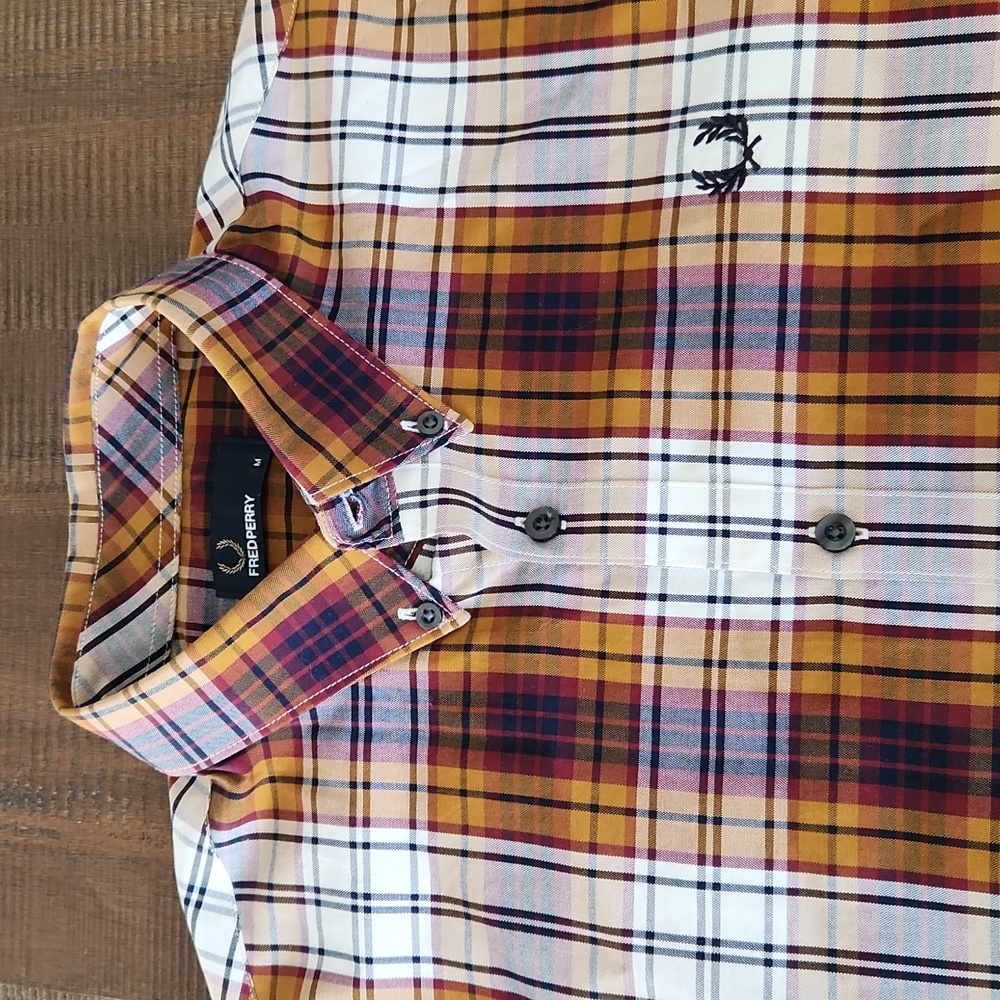 Men's Fred Perry Plaid Button-Down Shirt - Picture 2 of 6